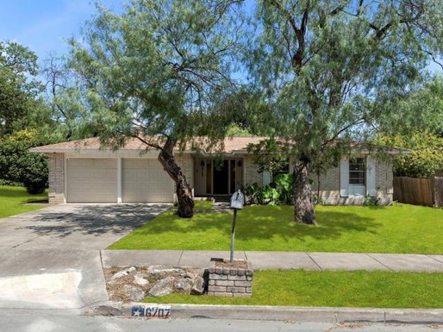 House for sale in Leon Valley, Bexar County