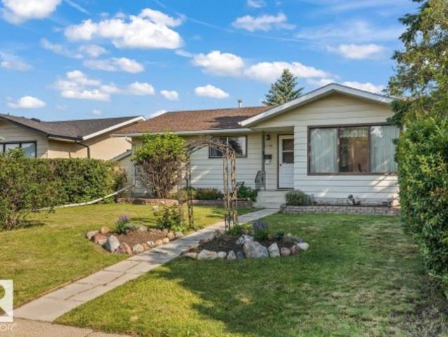 House for sale in Wedgewood, Alberta