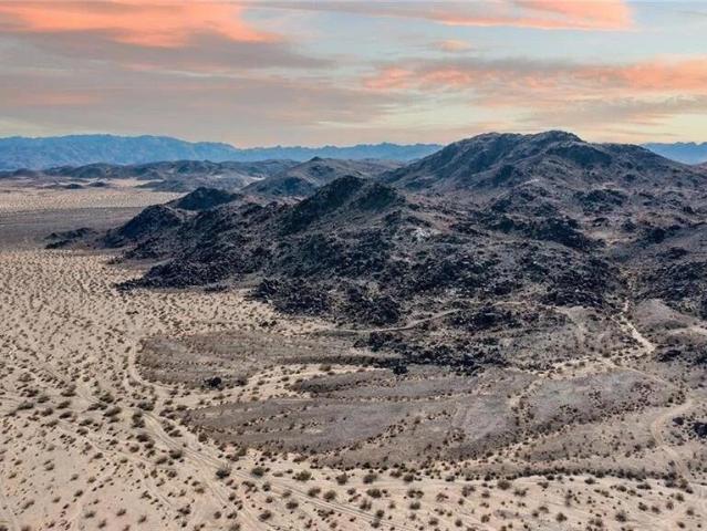 Land for sale in Joshua Tree, California