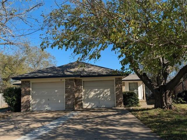 House for sale in Fort Worth, Tarrant County