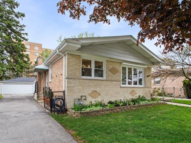 House for sale in Niles, Illinois