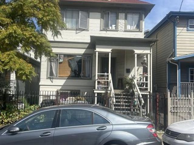 House for sale in Oakland, California