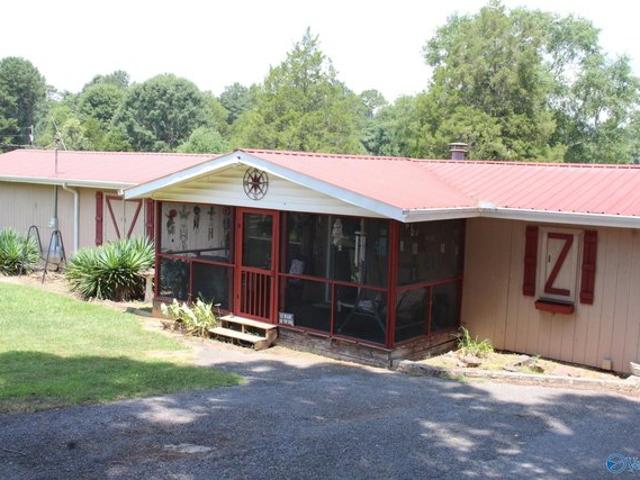 House for sale in Leesburg, Alabama