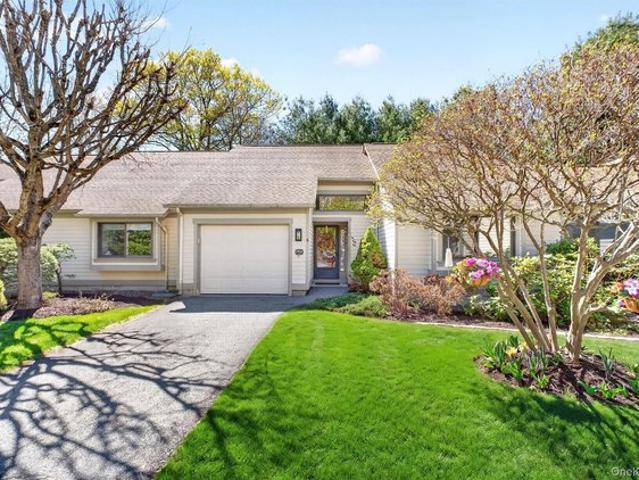 Condo for sale in Amawalk, New York