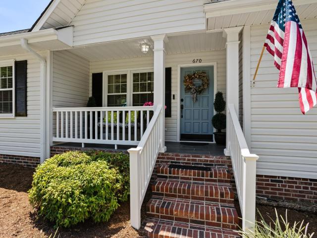 House for sale in Campobello, South Carolina