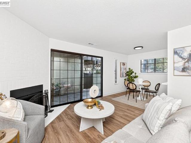Condo for sale in Pleasanton, California