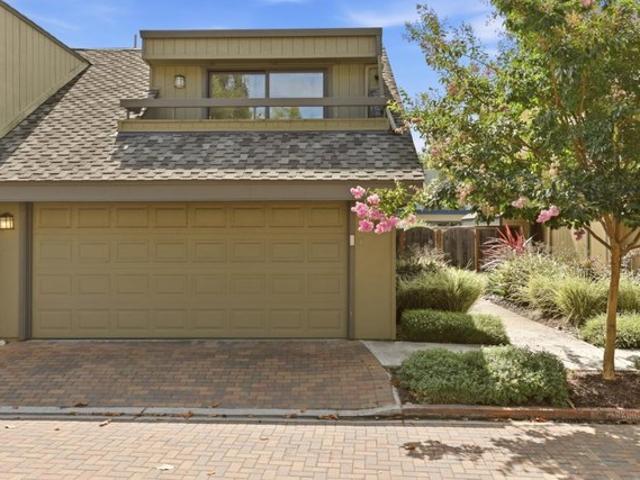 Townhouse for sale in Palo Alto, California