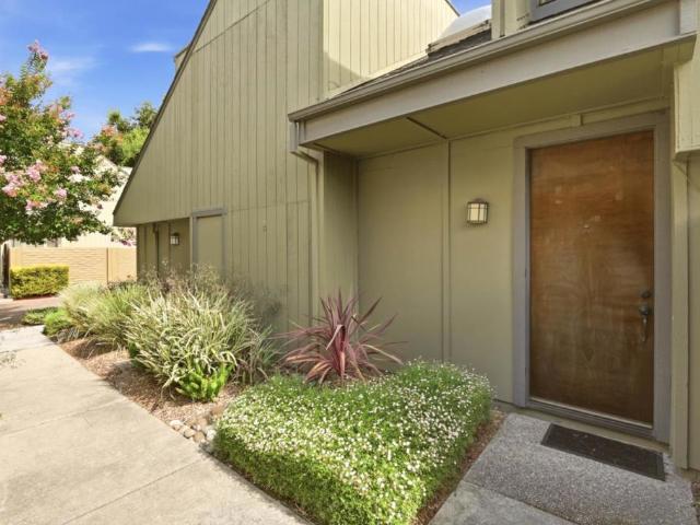 Townhouse for sale in Palo Alto, California