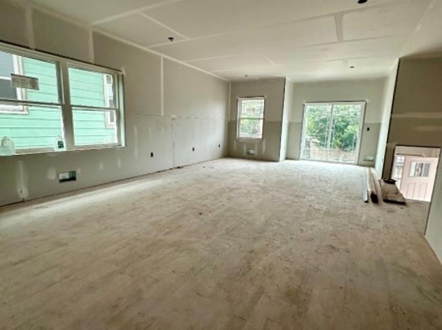 House for sale in Elizabeth, New Jersey