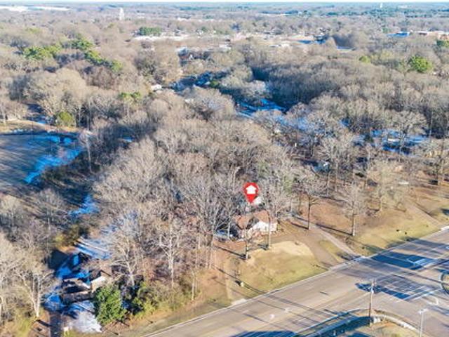 House for sale in Nesbit, Mississippi