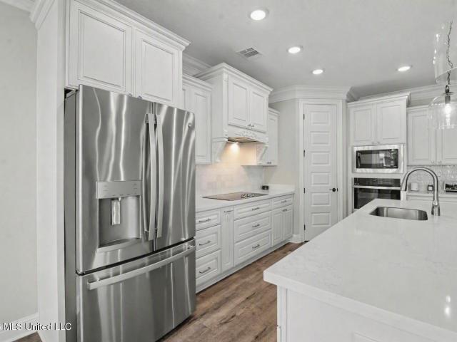 House for sale in Ocean Springs, Mississippi