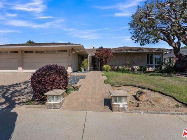 House for sale in Canoga Park, California
