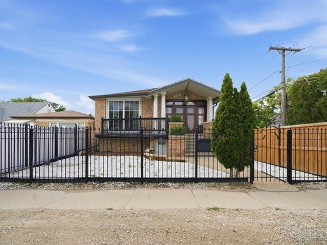 House for sale in Harwood Heights, Illinois