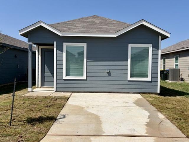 House for rent in Elmendorf, Texas