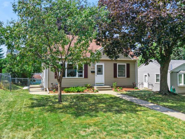 House for sale in Hennepin, Minnesota