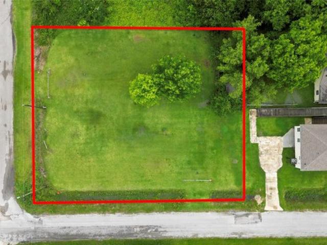 Land for sale in Hitchcock, Texas