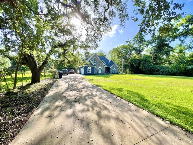 House for sale in Hitchcock, Texas