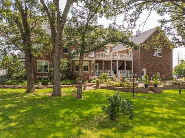 House for sale in Mchenry, Illinois