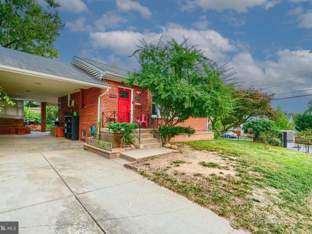 House for sale in Riverdale, Maryland
