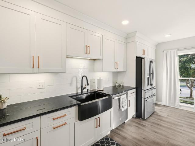 Townhouse for sale in Prospect, Kentucky