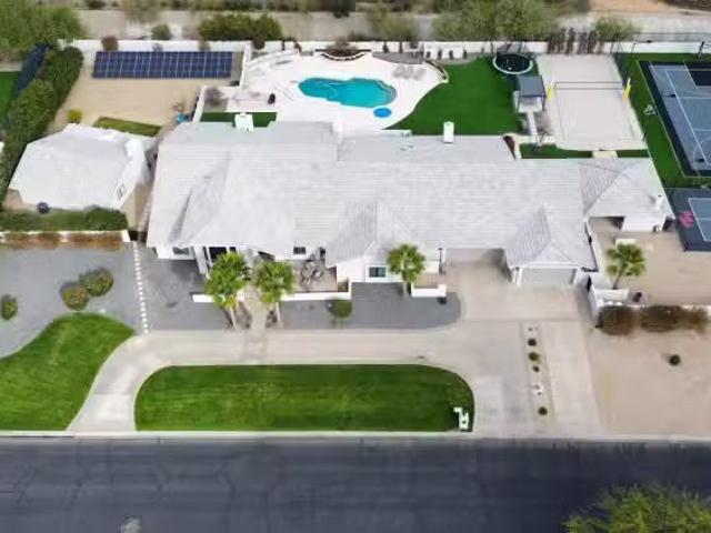 House for sale in Paradise Valley House for sale in Paradise Valley
