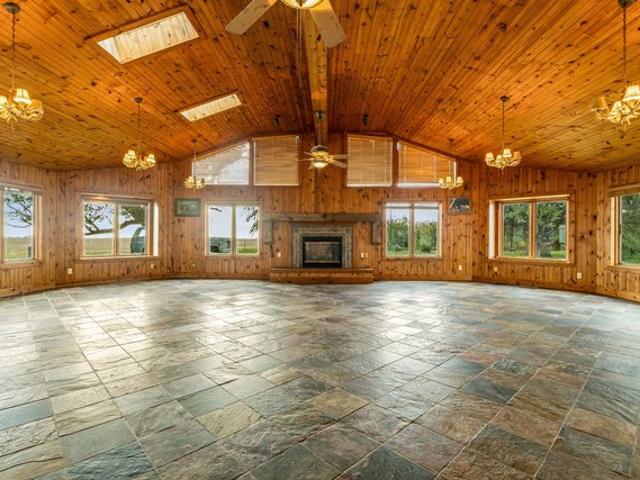 House for sale in Prairie City, Iowa