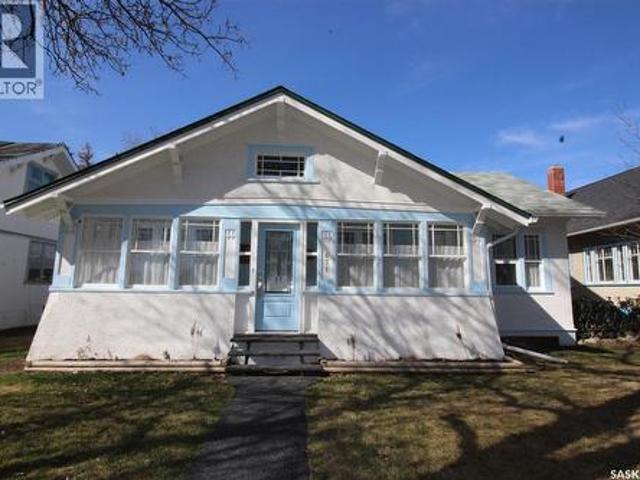 House for sale in Shaunavon, Saskatchewan