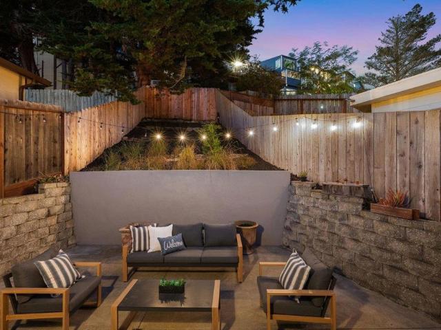 House for sale in Pacific Manor, Pacifica