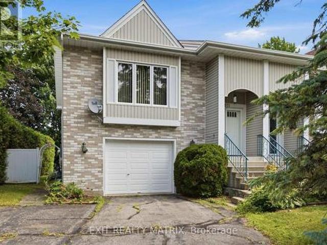 House for sale in Hawkesbury, Ontario