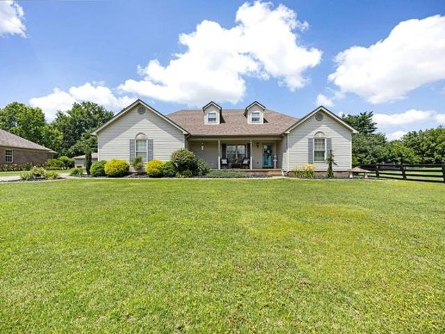 House for sale in Lebanon, Kentucky