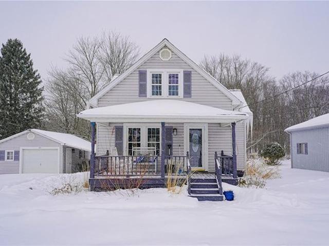 House for sale in Harrisville, Pennsylvania