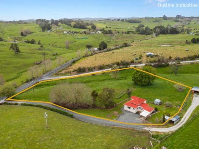 Property for sale in Wellsford