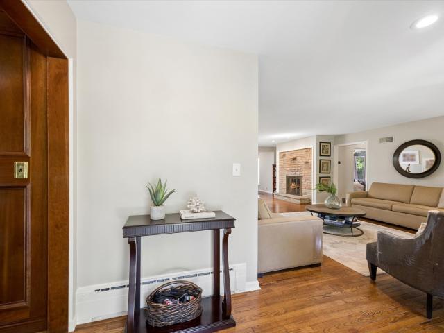 House for sale in Glen Ellyn, Illinois