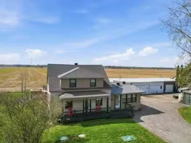 House for sale in Saint-Constant, Montérégie