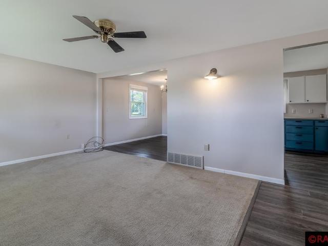 House for sale in Lake Crystal