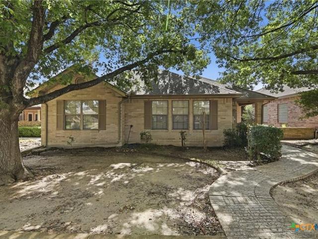 House for sale in Seguin, Texas
