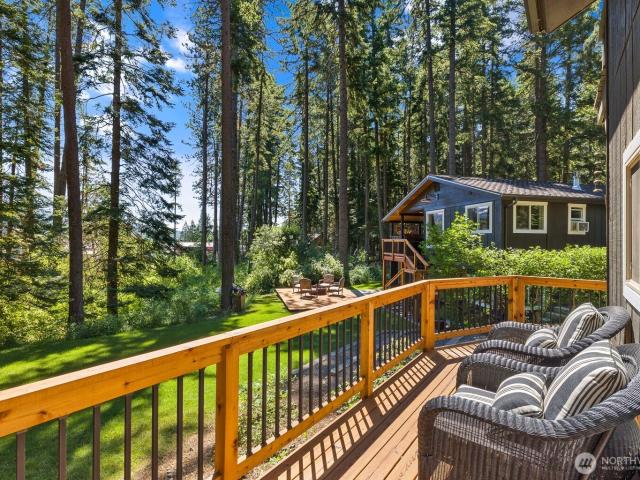 House for sale in Ronald