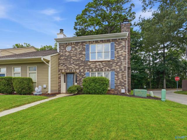 Townhouse for sale in Huntsville, Alabama