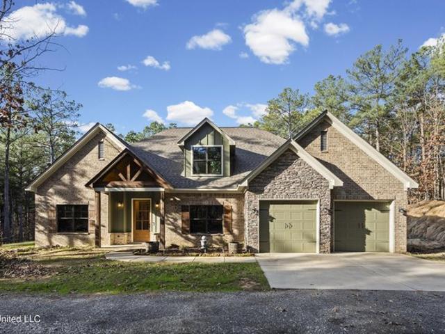 House for sale in Como, Mississippi
