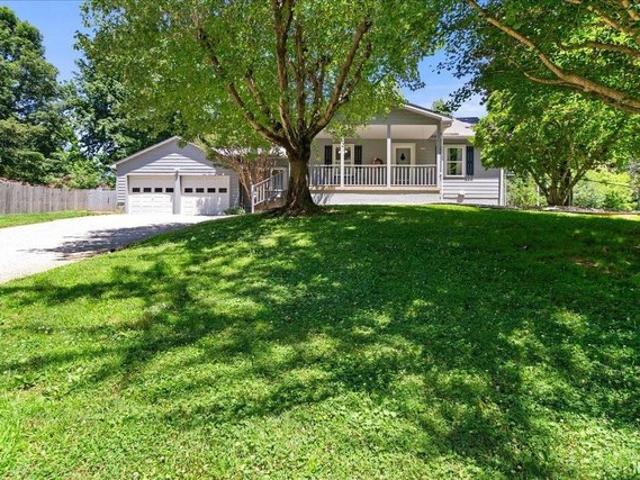 House for sale in Newburgh, Indiana