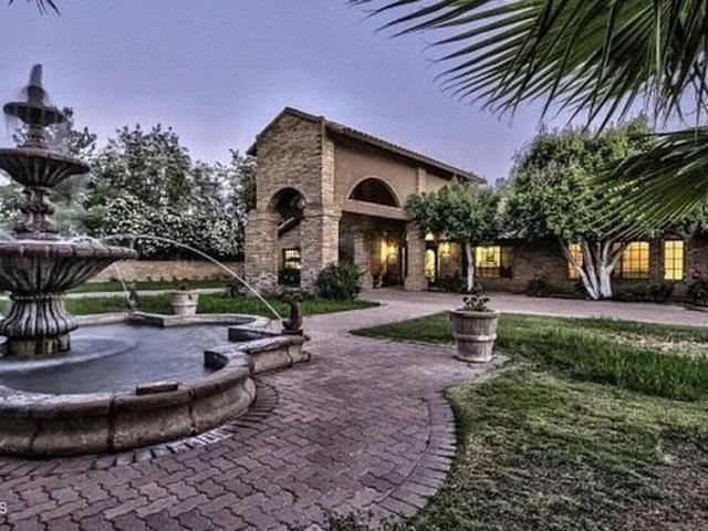 House for sale in Paradise Valley, Arizona