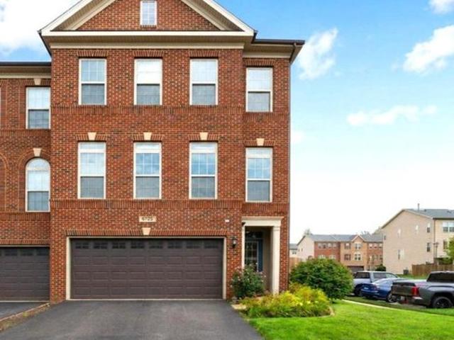 Townhouse for sale in Haymarket, Prince William County