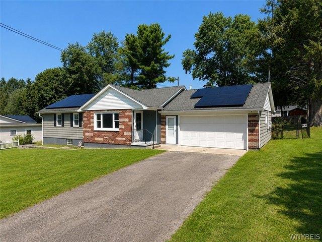 House for sale in Boston, New York