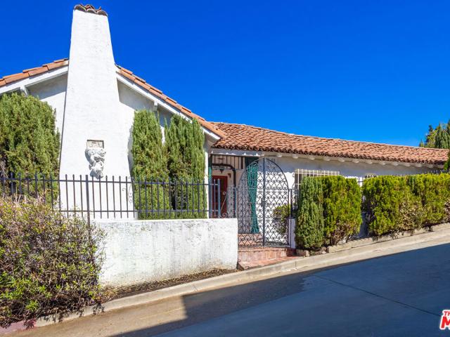 House for sale in Whitley Heights Historic District, Los Angeles