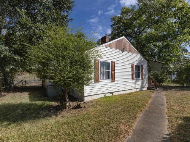 House for sale in Forest Hills, Fairfield