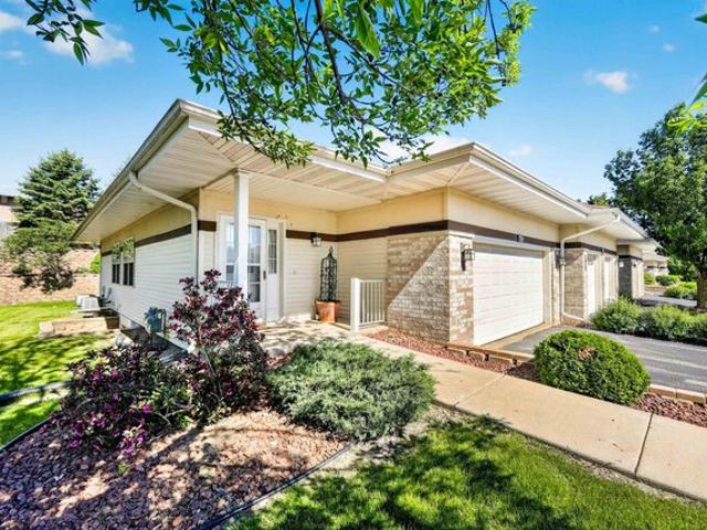 Condo for sale in Sun Prairie, Wisconsin