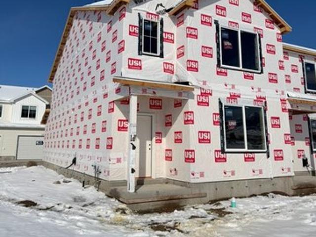 Townhouse for sale in Cache, Utah