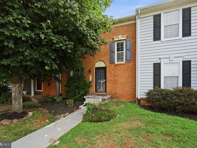 Townhouse for sale in Virginia