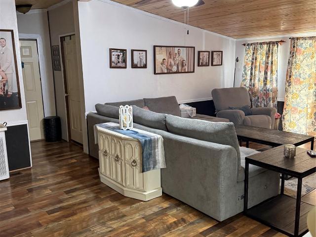 House for sale in Spruce Pine, North Carolina