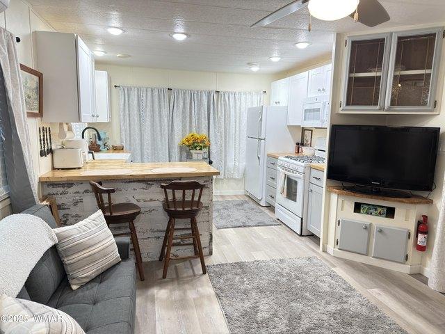House for sale in Navajo, Arizona